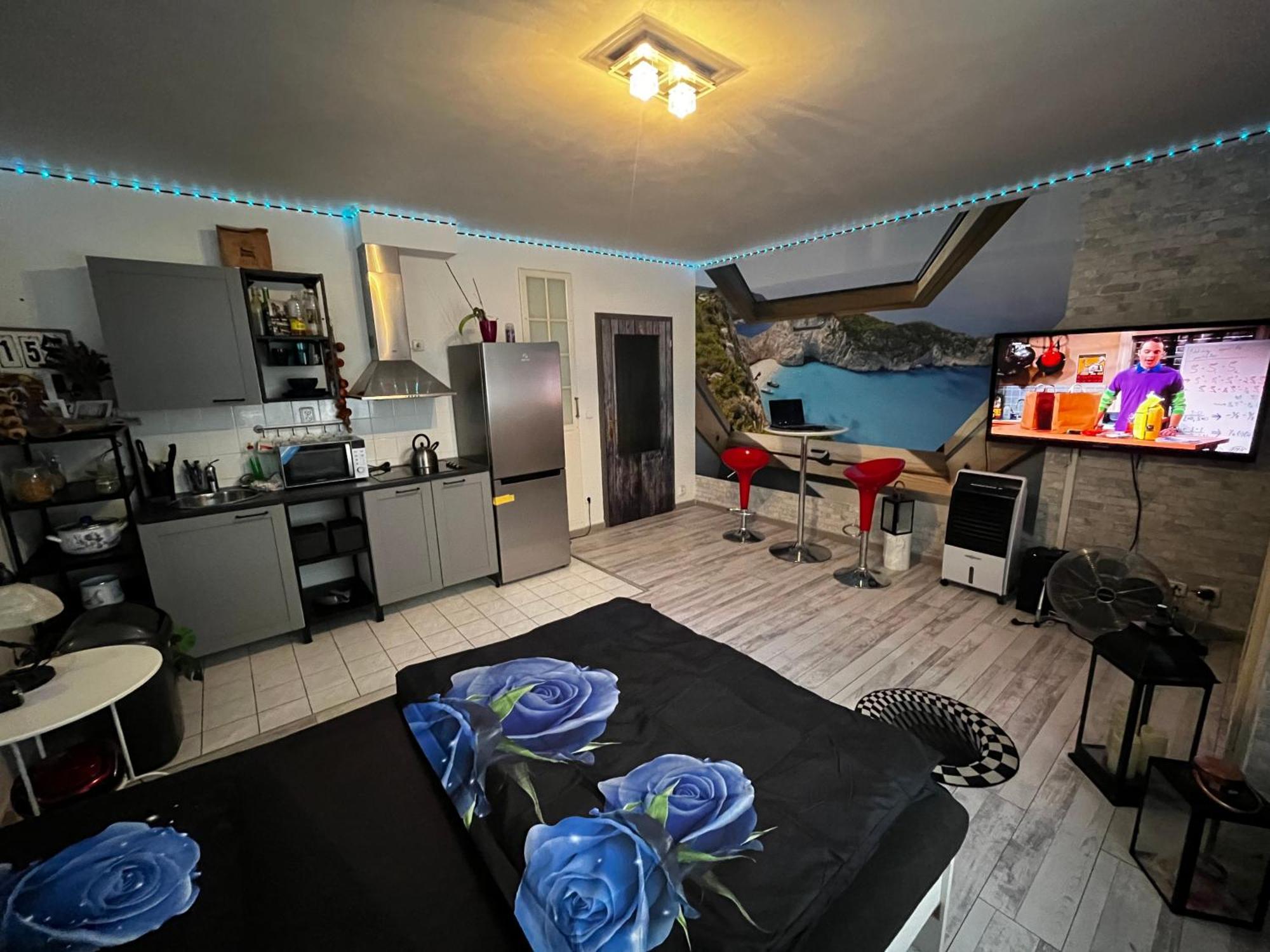 Monfas Apartment Provence In Prága Kültér fotó